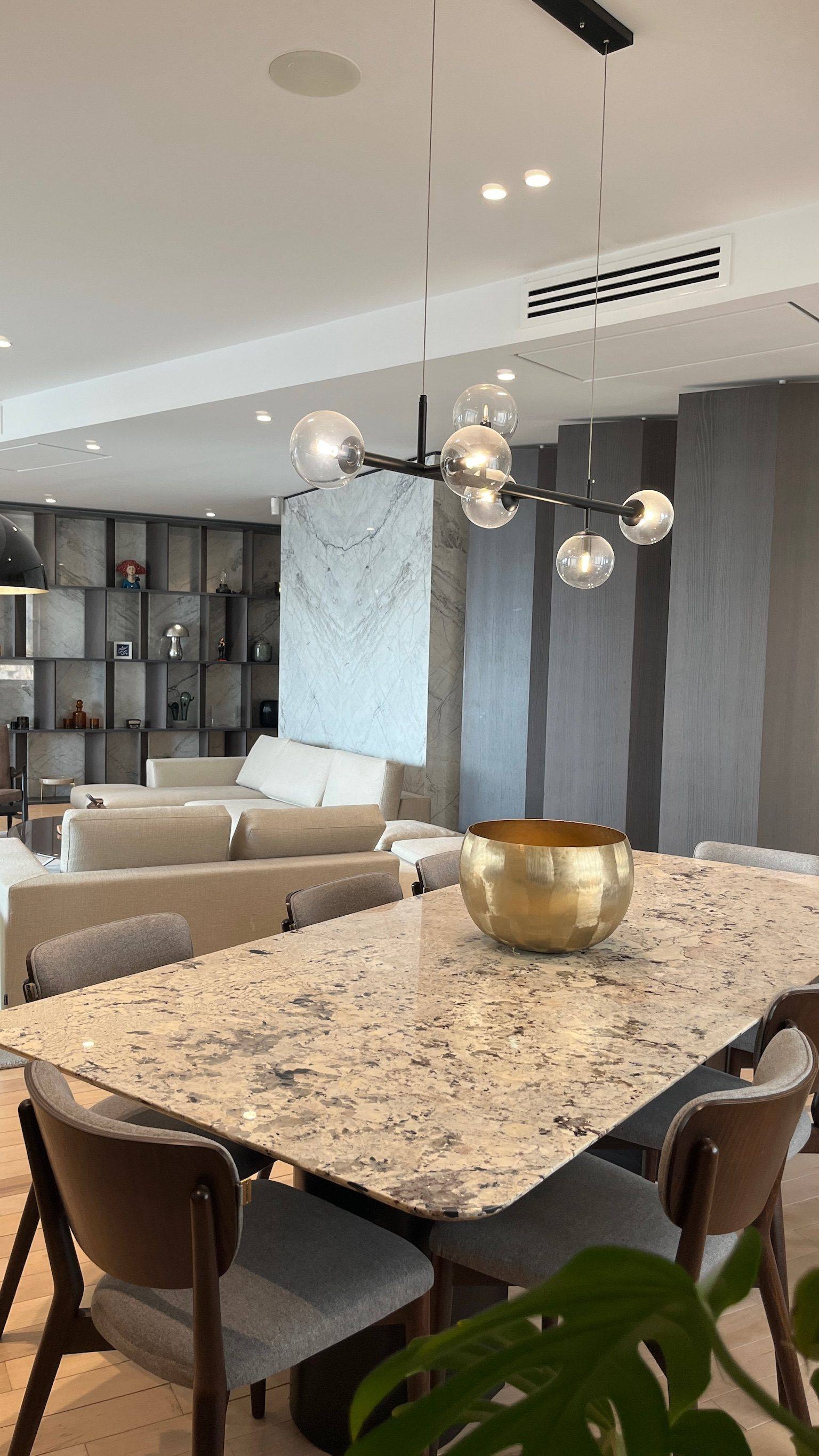 Moderniteh — Living Room