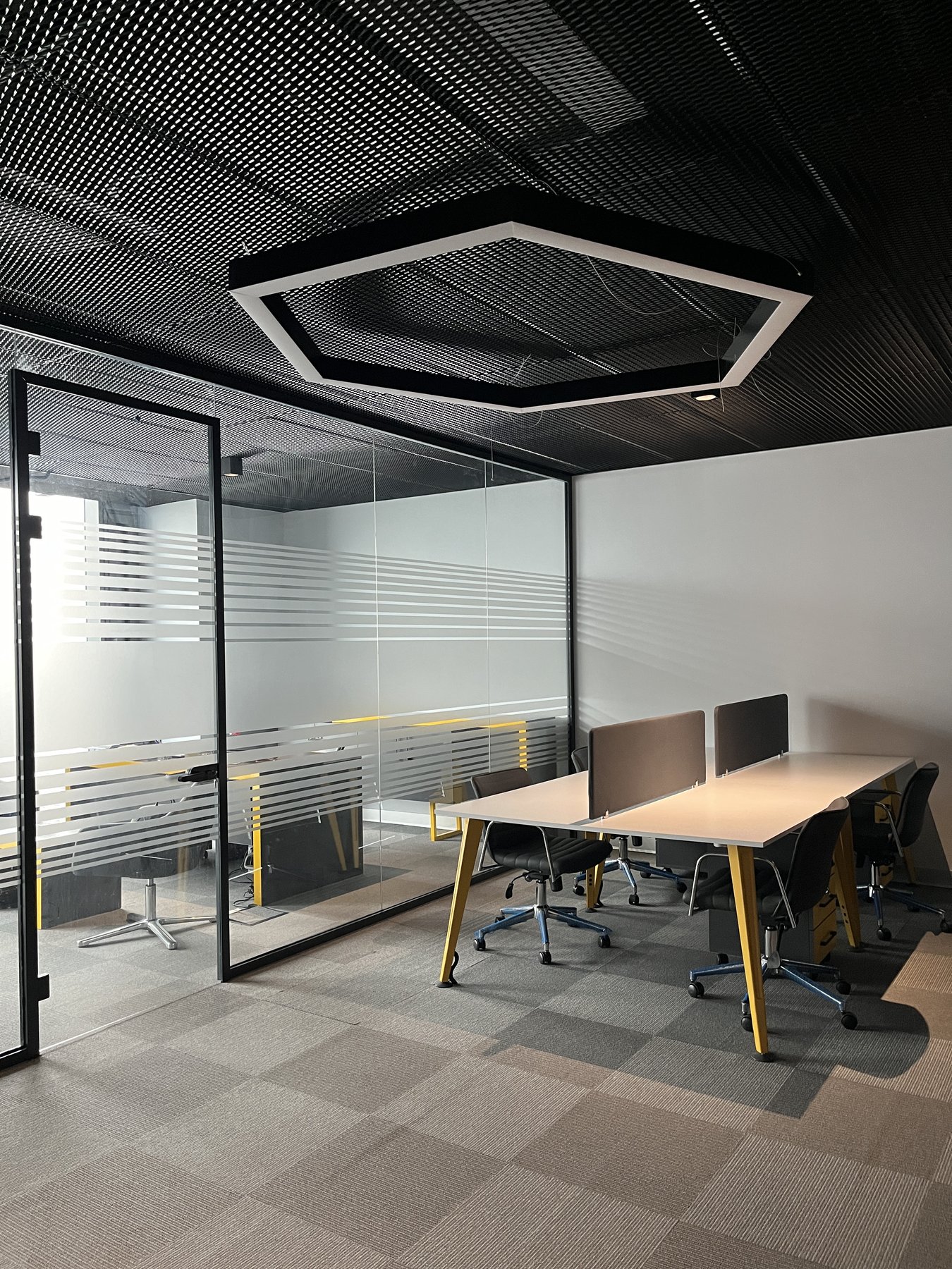 Tmoy office — Istanbul skyline view